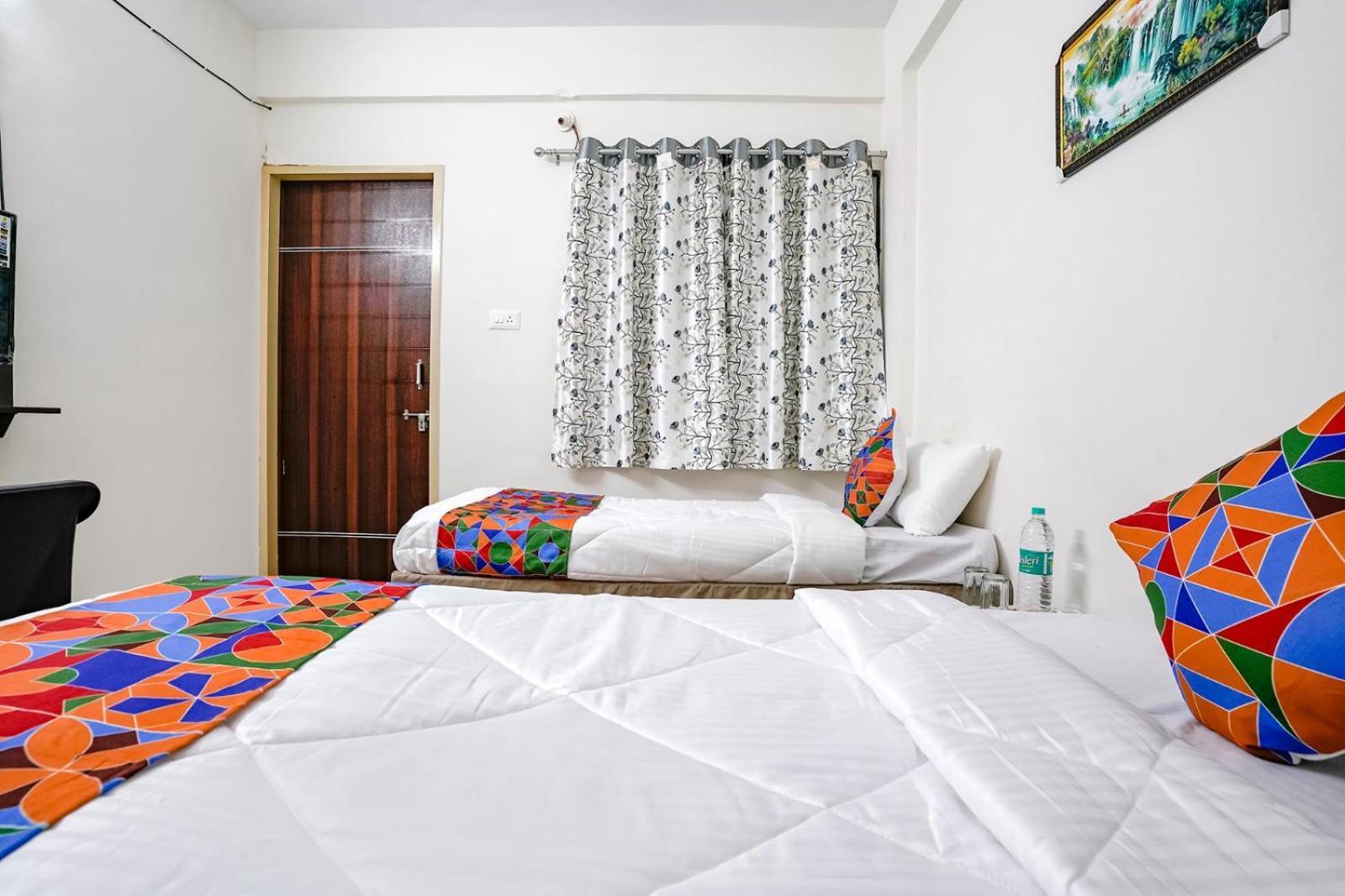 Hotel Comfort Caves Nashik Zewnętrze zdjęcie