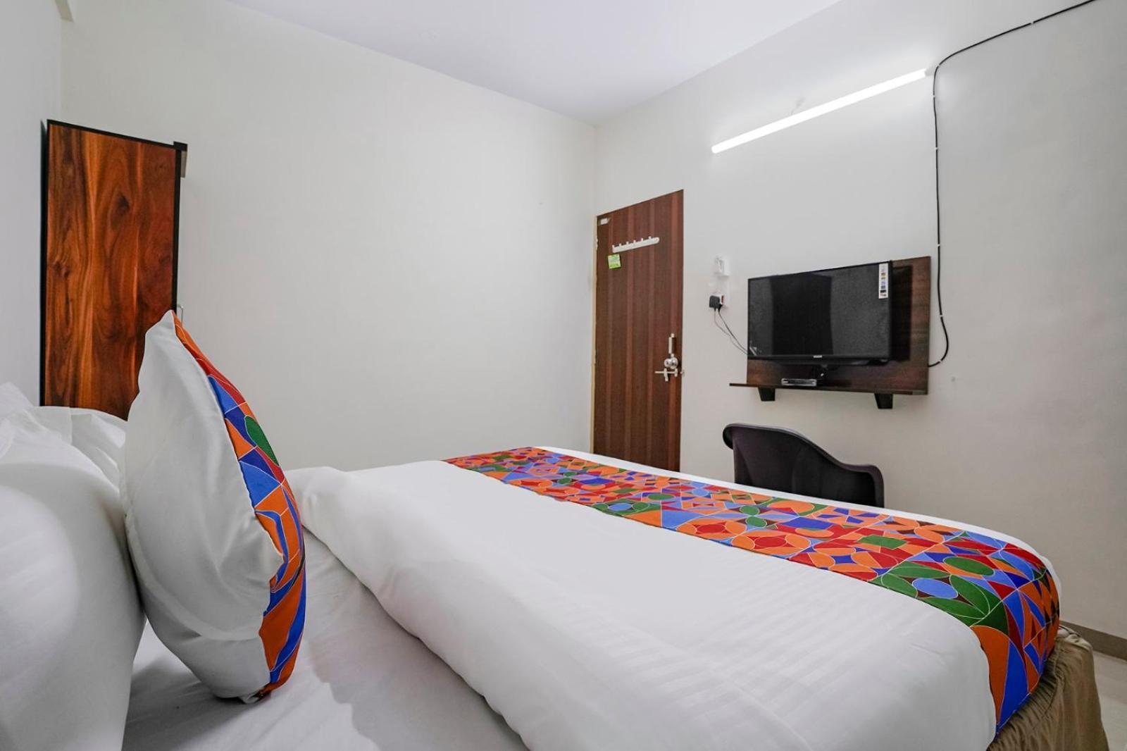 Hotel Comfort Caves Nashik Zewnętrze zdjęcie